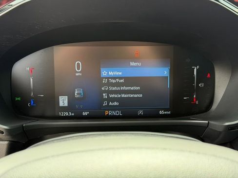 Used 2025 Ford Escape ST-Line w/ Tech Pack #1 FWD image 35