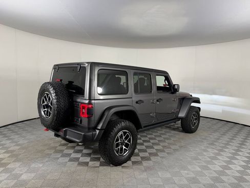 Used 2025 Jeep Wrangler Rubicon image 6