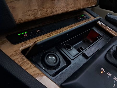 Used 2006 BMW 650i Coupe image 19