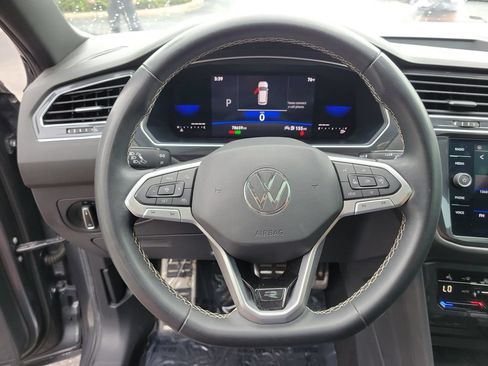 Used 2023 Volkswagen Tiguan SE R-Line FWD image 28