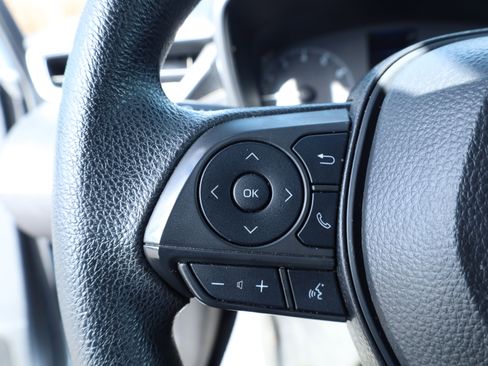 Used 2024 Toyota Corolla LE image 18