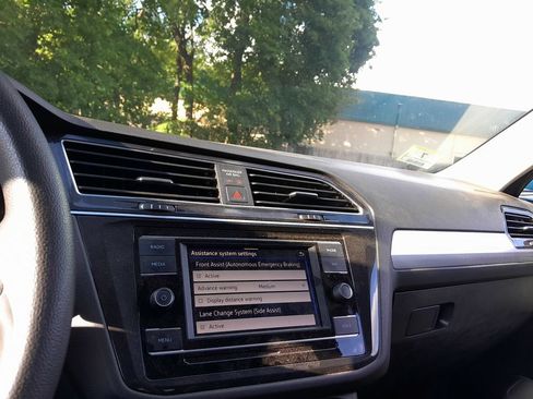 Used 2023 Volkswagen Tiguan S FWD image 25
