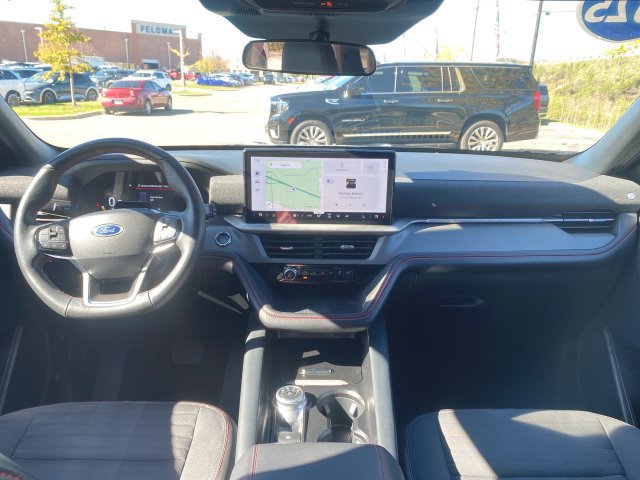 Used 2025 Ford Explorer ST-Line w/ ST-Line Street Pack AWD/4WD image 20