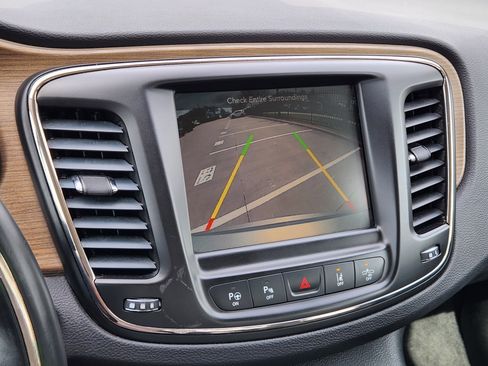 Used 2016 Chrysler 200 C w/ Premium Group image 20