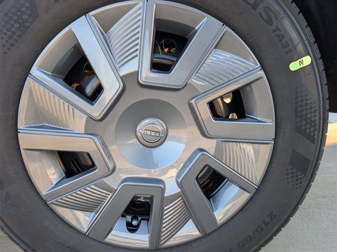 New 2026 Nissan Kicks S image 6