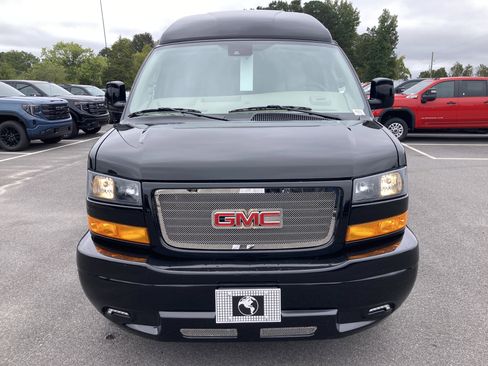 New 2025 GMC Savana 2500 w/ Driver Convenience Package image 2