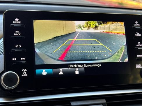 Used 2019 Honda Accord Sport image 19