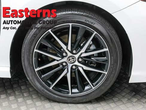 Used 2024 Toyota Camry SE image 31