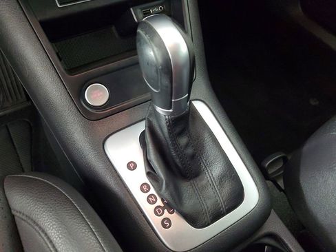 Used 2017 Volkswagen Tiguan Wolfsburg Edition image 19