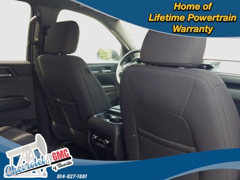 New 2025 GMC Acadia Elevation image 30