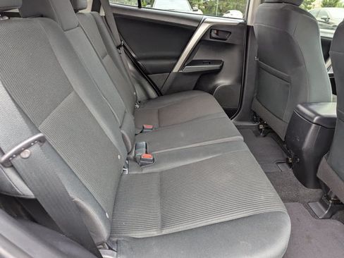 Used 2018 Toyota RAV4 LE FWD image 29