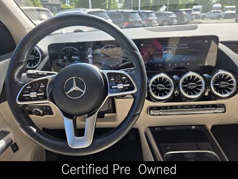Used 2023 Mercedes-Benz GLA 250 4MATIC image 17