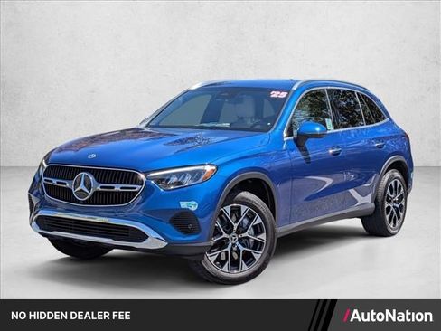 Used 2025 Mercedes-Benz GLC 350e 4MATIC image 1
