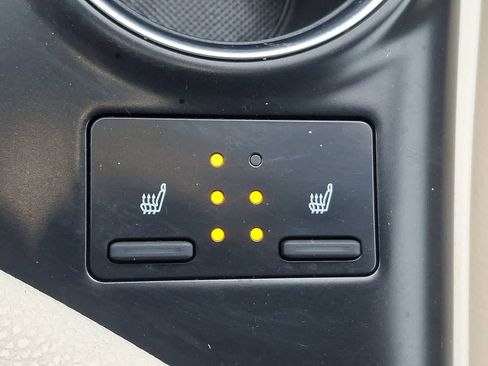 Certified 2019 Toyota Camry XLE w/ Driver Assist Package image 28