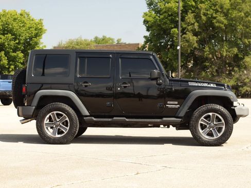 Used 2015 Jeep Wrangler Unlimited Sport AWD/4WD image 8
