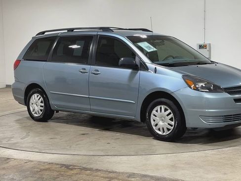 Used 2005 Toyota Sienna LE FWD image 2