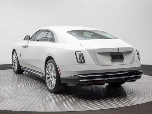 New 2026 Rolls-Royce Spectre image 7