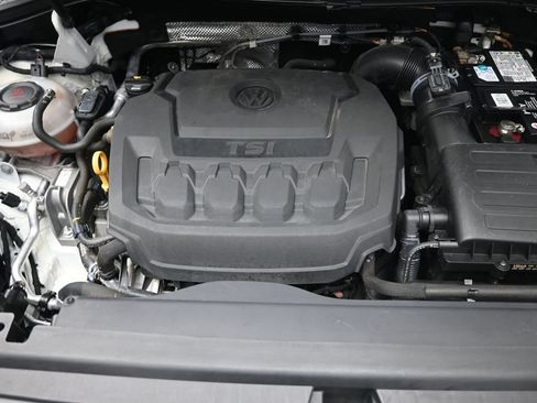 Used 2020 Volkswagen Tiguan SE FWD image 33
