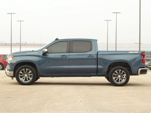 Used 2024 Chevrolet Silverado 1500 LT AWD/4WD image 4