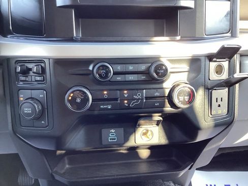 Used 2023 Ford F350 XL w/ Snow Plow Prep Package image 23