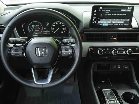 Used 2024 Honda Pilot EX-L image 19