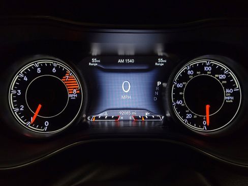 Used 2019 Jeep Cherokee Limited AWD/4WD image 23