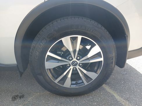 Used 2024 Nissan Murano SV image 33