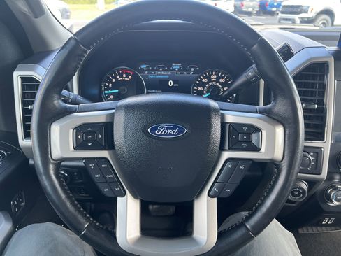 Used 2019 Ford F150 Lariat w/ Trailer Tow Package image 14
