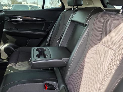 Used 2021 Buick Envision Preferred w/ Sport Touring Package image 31