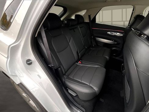 New 2026 Genesis GV70 2.5T Select image 9