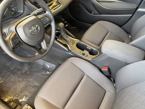 Used 2025 Toyota Corolla LE w/ Convenience Package FWD image 11