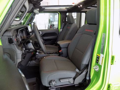 New 2026 Jeep Wrangler Unlimited Rubicon w/ Safety Group image 20