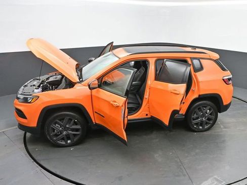 New 2026 Jeep Compass Latitude w/ Sun and Sound Group image 63