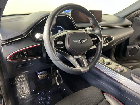 Used 2022 Genesis GV70 2.5T w/ Sport Prestige Package AWD/4WD image 11