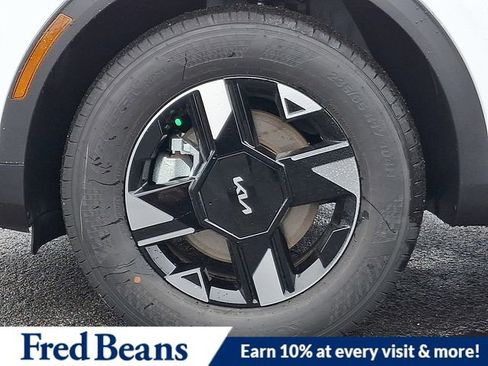 New 2026 Kia Sportage LX image 5