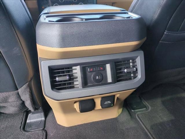 Used 2024 Ford F250 Lariat w/ Chrome Package AWD/4WD image 17