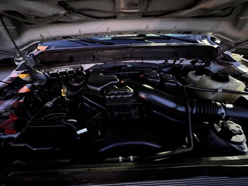 Used 2016 Ford F250 XL w/ XL Appearance Package image 12