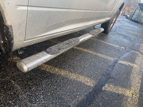 Used 2017 RAM 1500 Classic SLT image 8