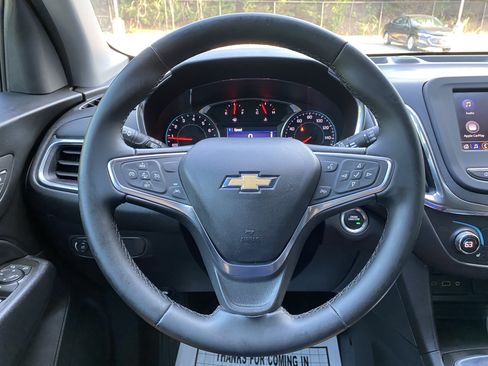 Used 2023 Chevrolet Equinox LT FWD image 18