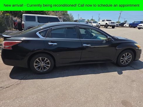 Used 2015 Nissan Altima 2.5 S w/ Special Edition Package FWD image 8