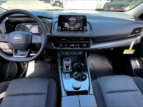 New 2026 Nissan Rogue SV image 5