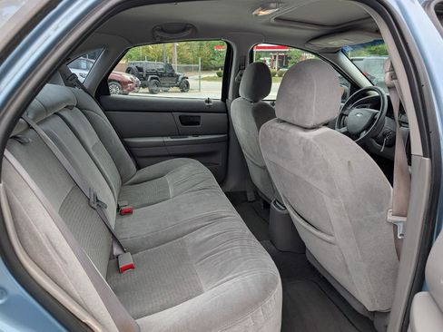 Used 2006 Ford Taurus SEL FWD image 18