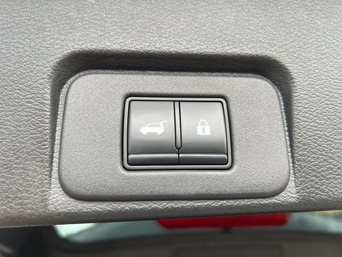 Certified 2021 Nissan Rogue Platinum AWD/4WD image 15