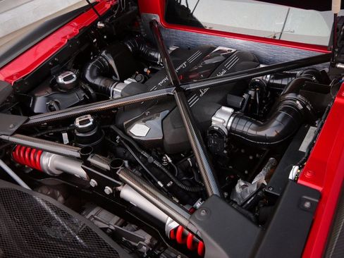 Used 2016 Lamborghini Aventador LP 750-4 Superveloce image 31