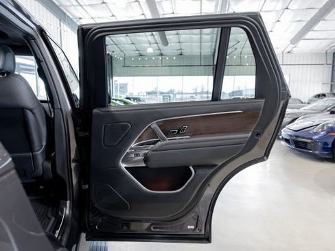 Used 2023 Land Rover Range Rover Long Wheelbase Autobiography image 45
