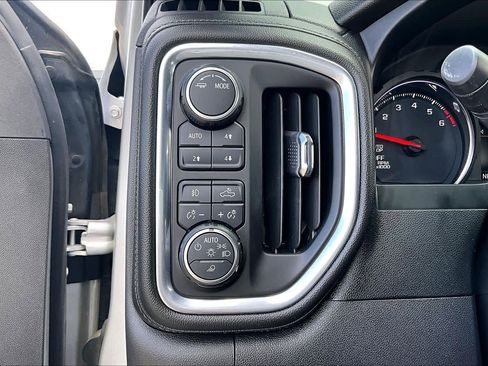 Used 2021 Chevrolet Silverado 1500 LT Trail Boss w/ Convenience Package II image 65