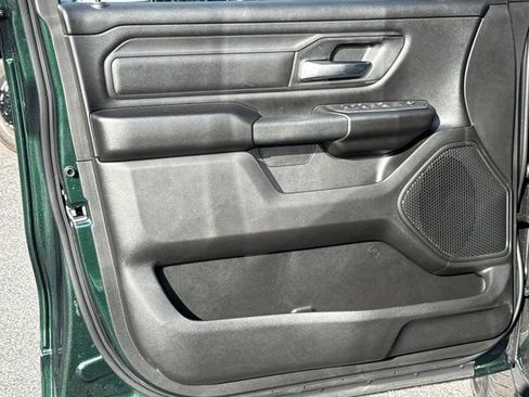 New 2026 RAM 1500 Express AWD/4WD image 10
