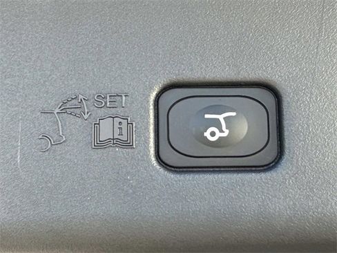 New 2026 Lincoln Nautilus Reserve image 13