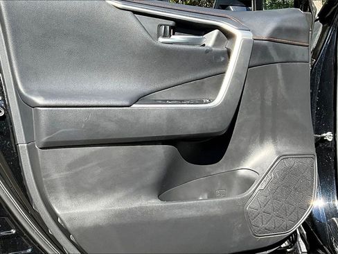 Used 2024 Toyota RAV4 Adventure image 17