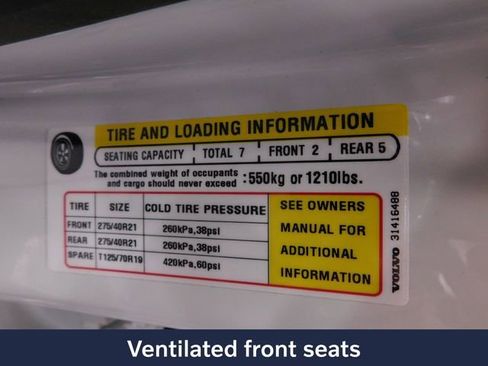 Used 2023 Volvo XC90 B6 Ultimate w/ Lounge Package image 35